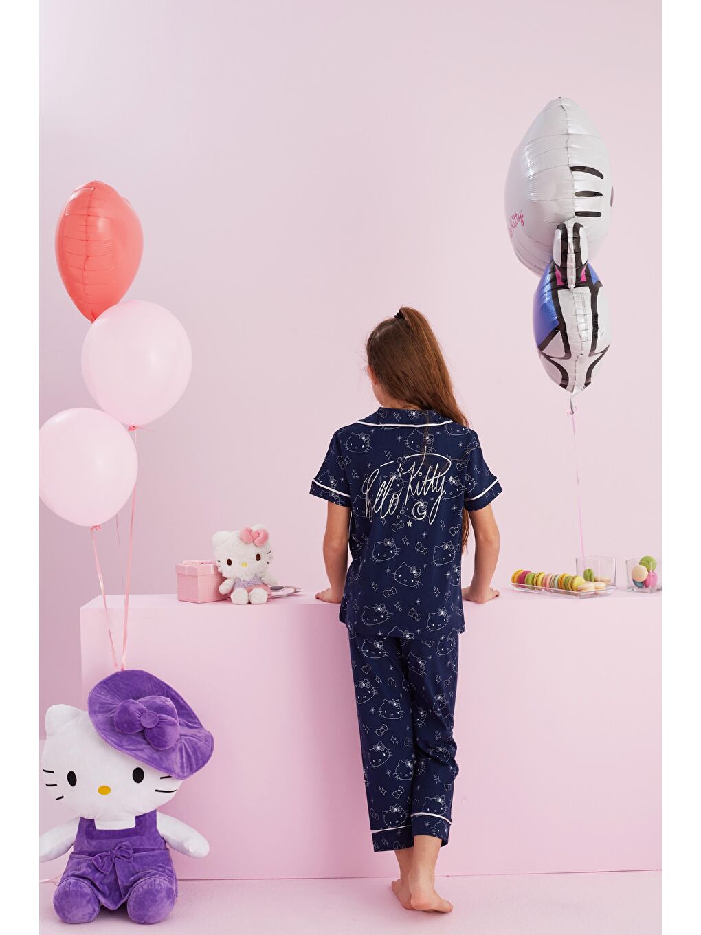 SİYAH İNCİ Lacivert Hello Kitty Lisanslı %100 Pamuk Lacivert Çok Renkli Düğmeli Biyeli Pijama Takım - 2