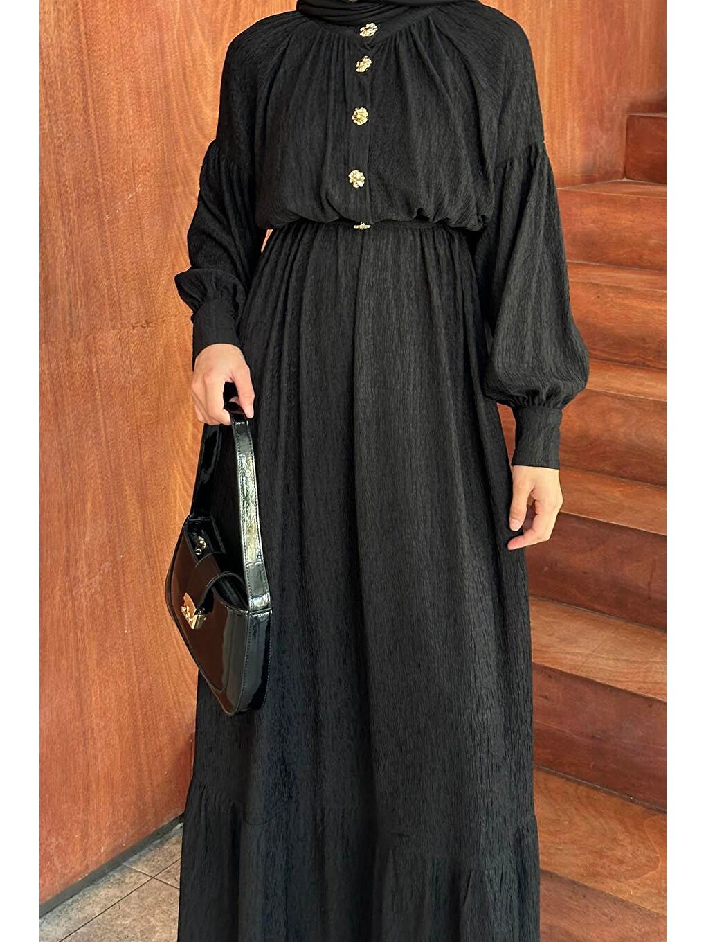 Gold Düğme Detaylı Krinkıl Elbise Siyah-2