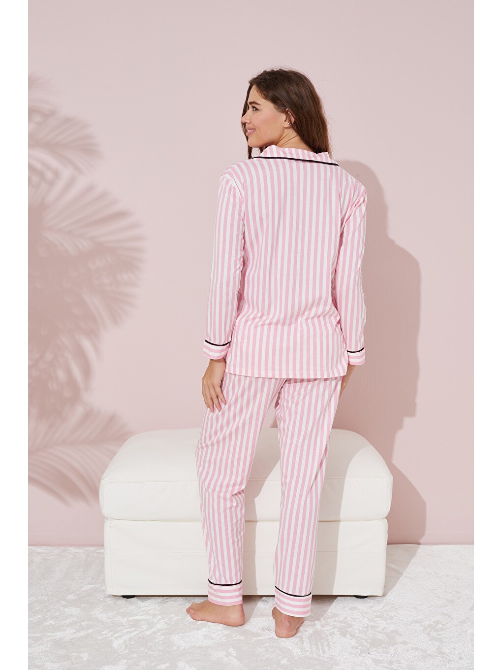 Karışık Pembe Beyaz Çizgili Düğmeli Biyeli Örme Pijama Takım-3