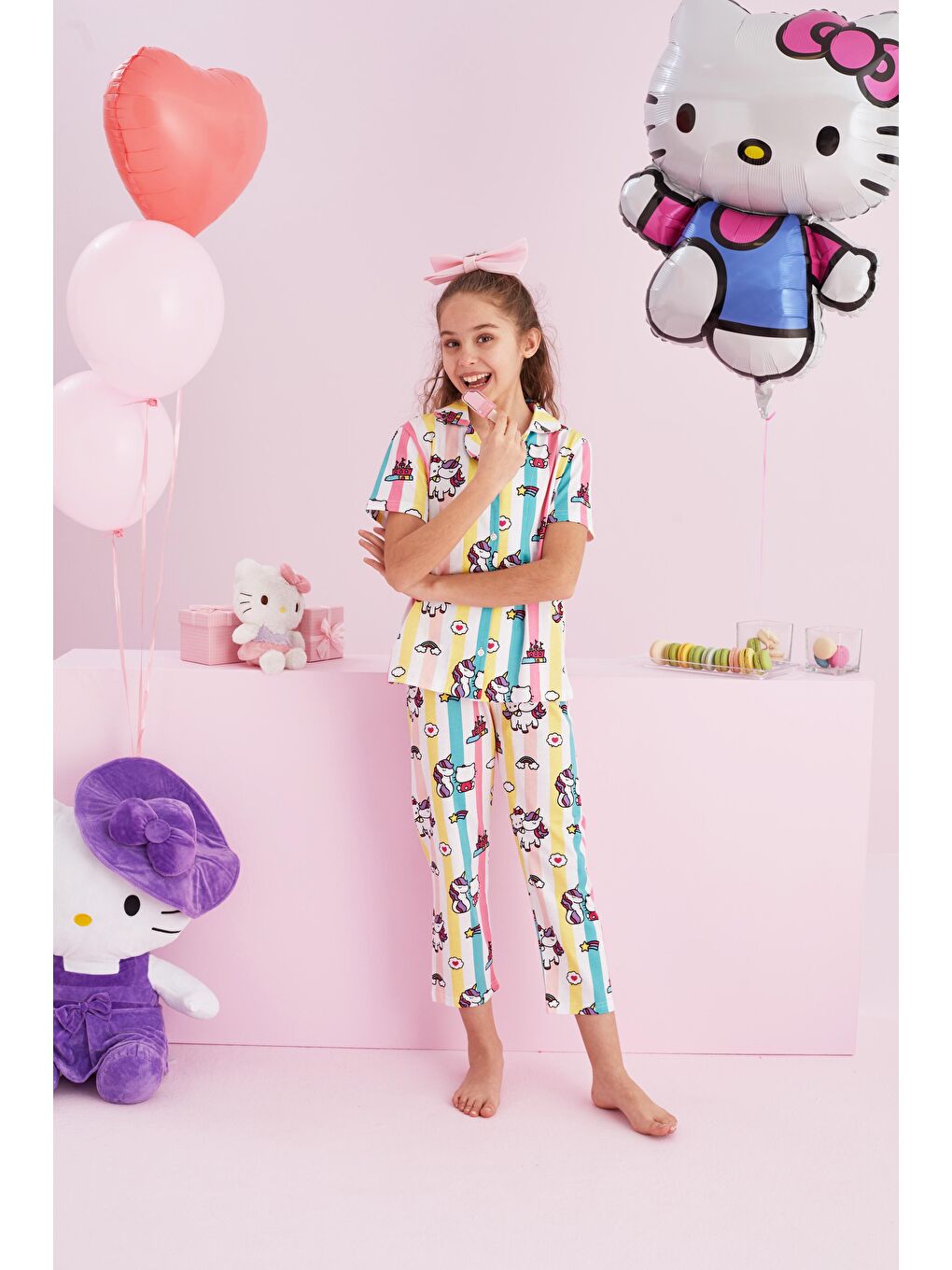 Karışık Hello Kitty Lisanslı %100 Pamuk Çok Renkli Düğmeli Pijama Takım-1