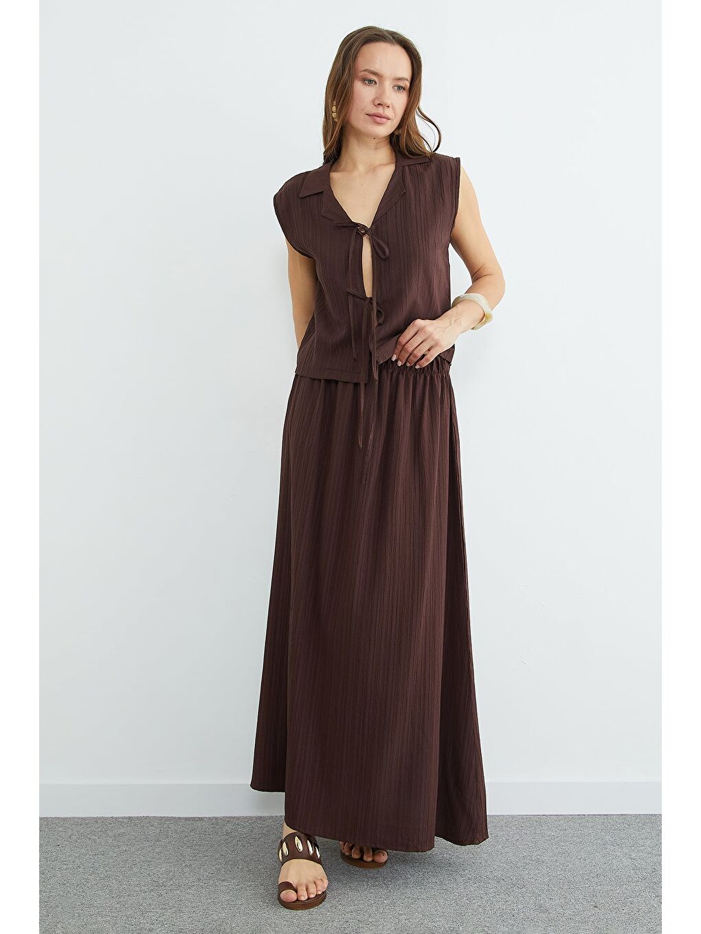 Kahverengi Önü Bağlamalı Jakarlı Etekli 2 Li Takım-3