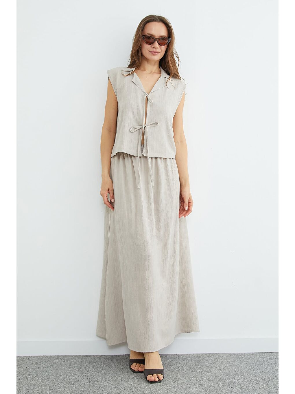 Bej Önü Bağlamalı Jakarlı Etekli 2 Li Takım-3