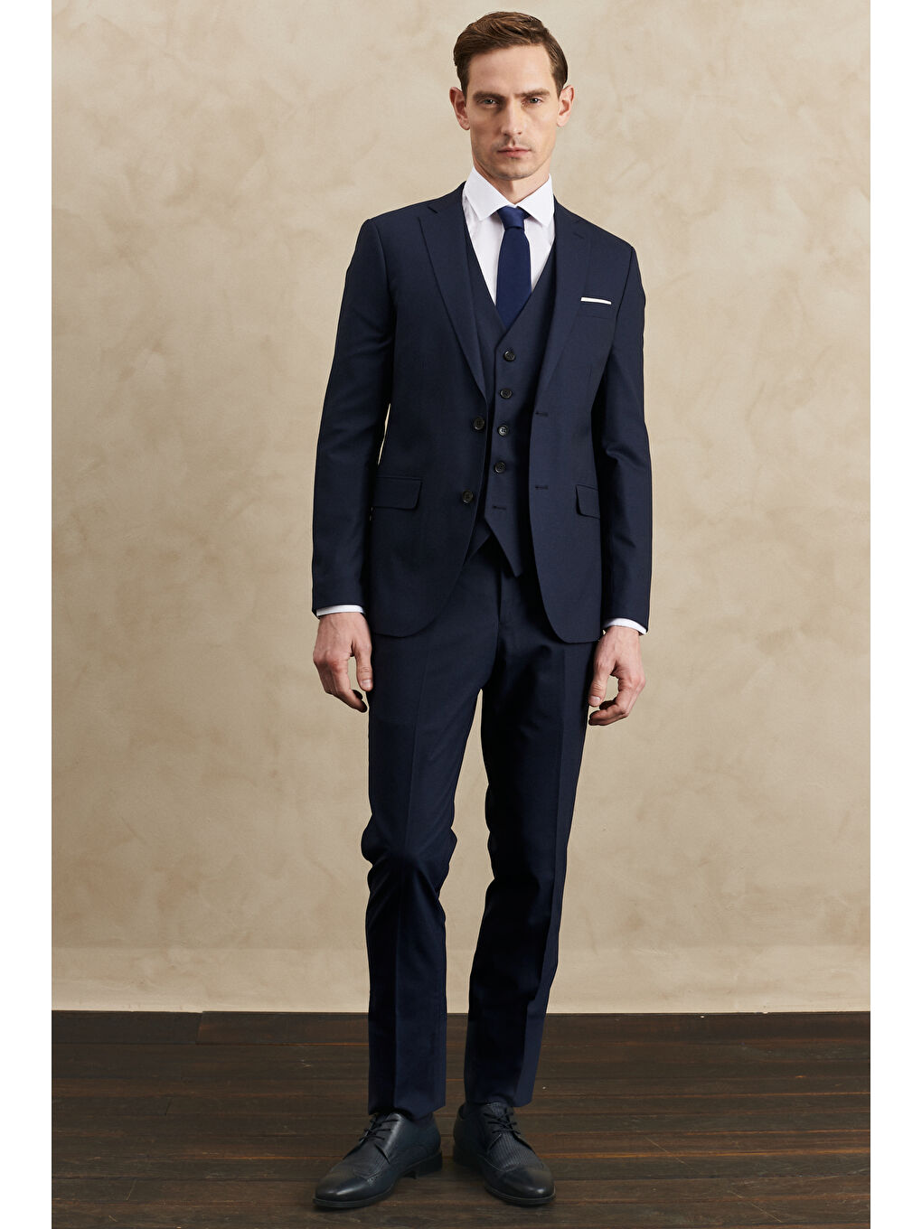 Erkek Lacivert Su Geçirmez Slim Fit Dar Kesim Mono Yaka Yelekli Yünlü Nano Takım Elbise-1