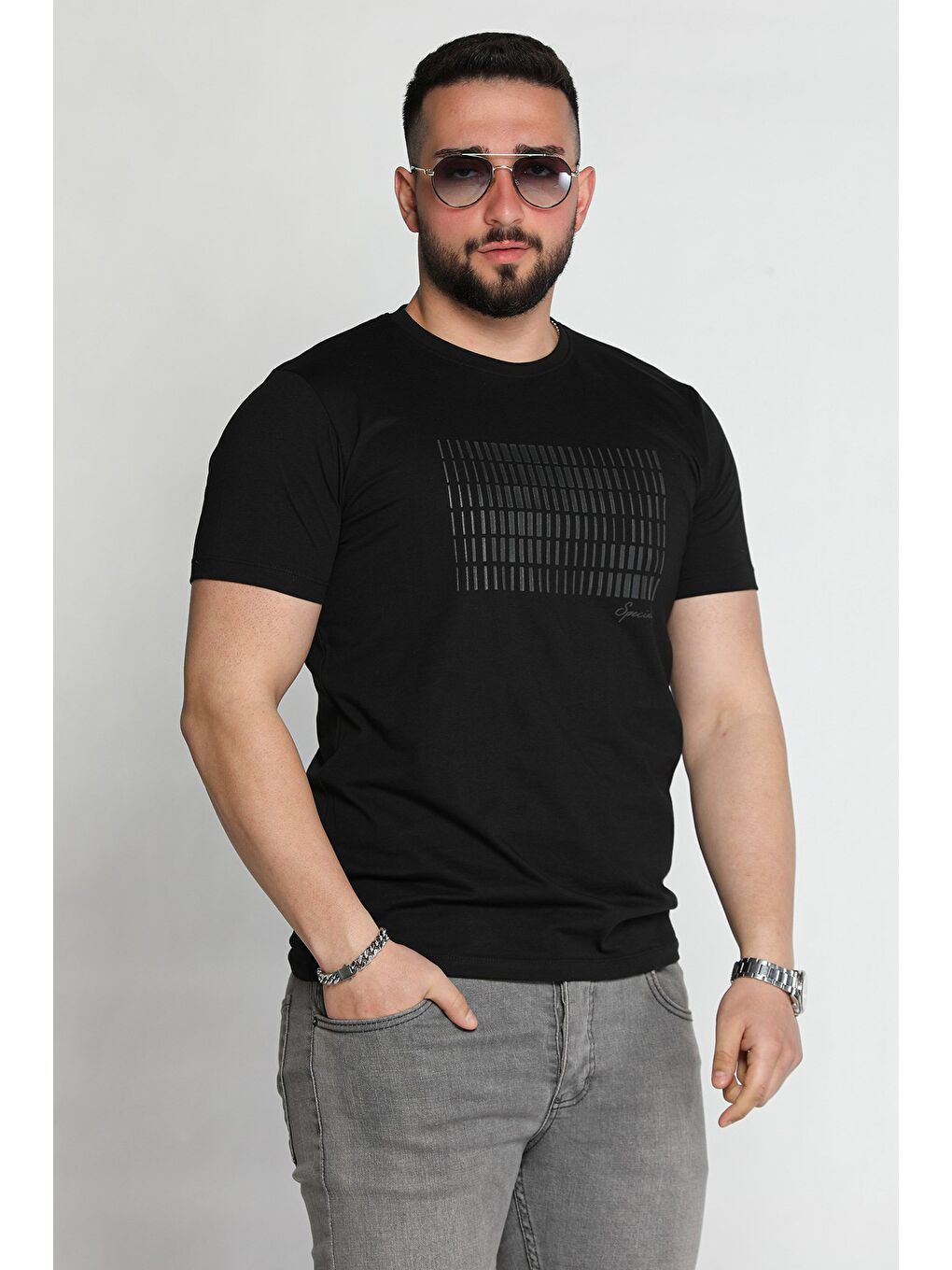 Siyah Erkek Bisiklet Yaka Baskılı Tişört