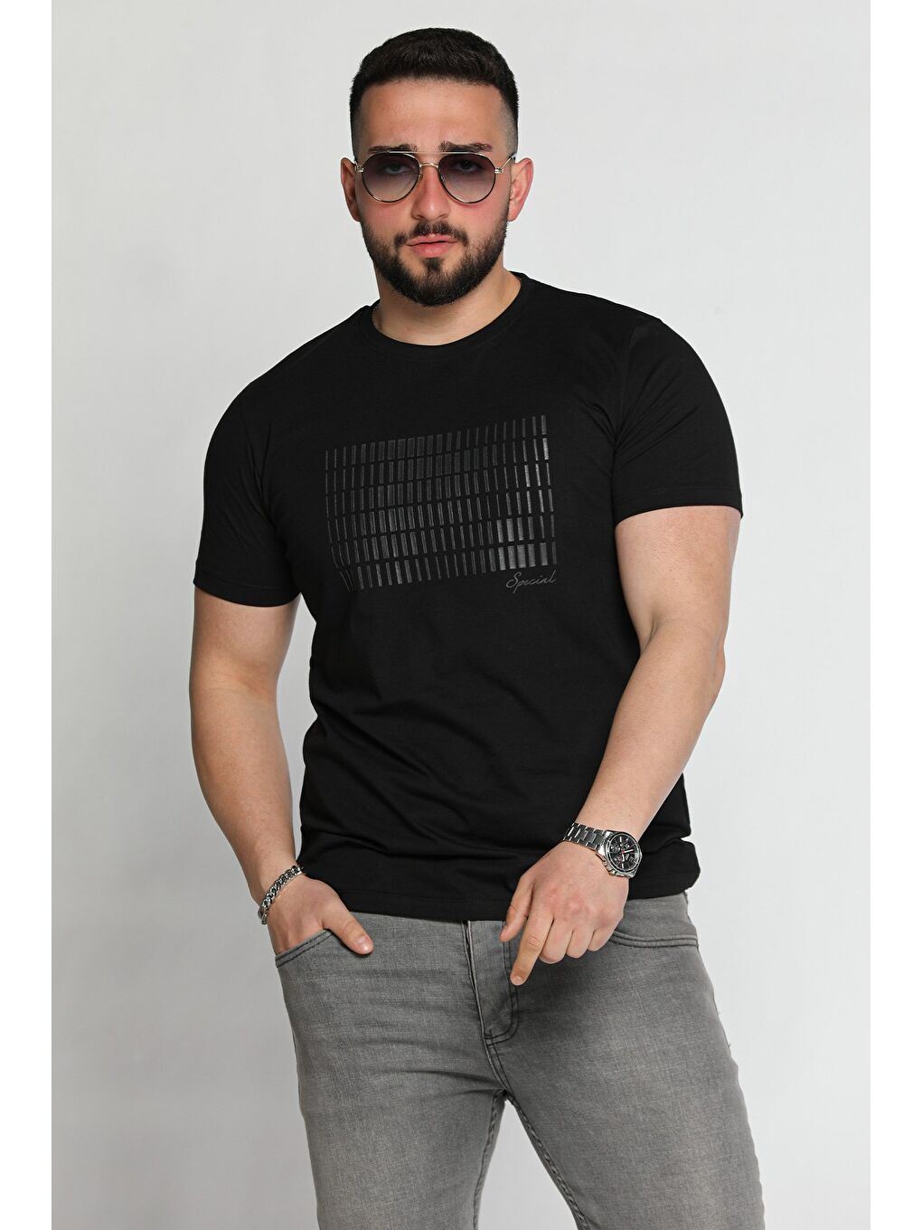 Siyah Erkek Bisiklet Yaka Baskılı Tişört-1