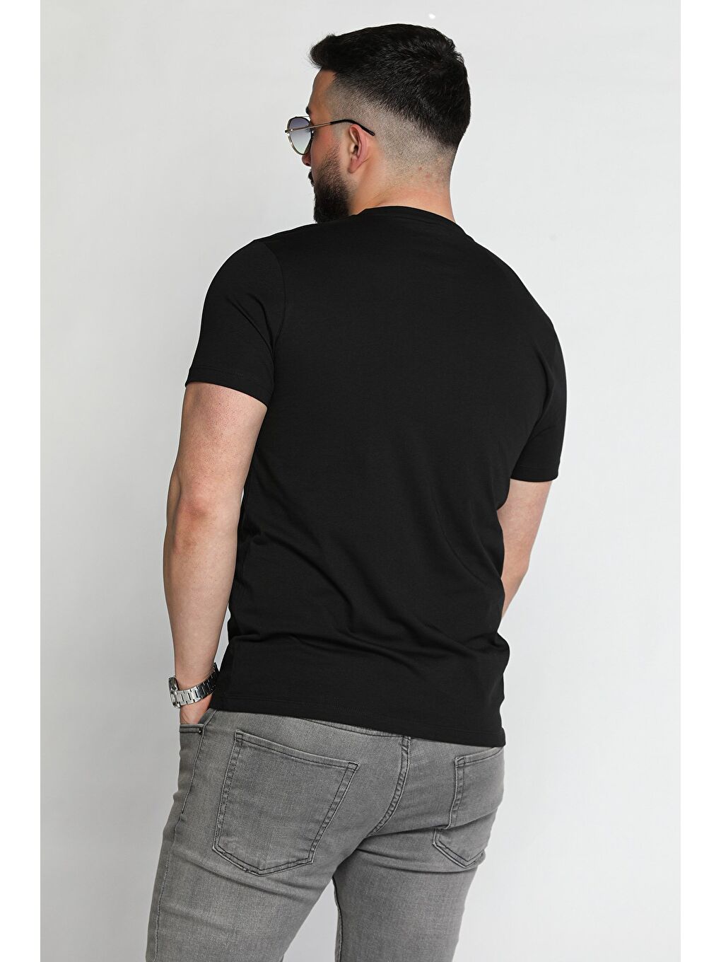 Siyah Erkek Bisiklet Yaka Baskılı Tişört-2