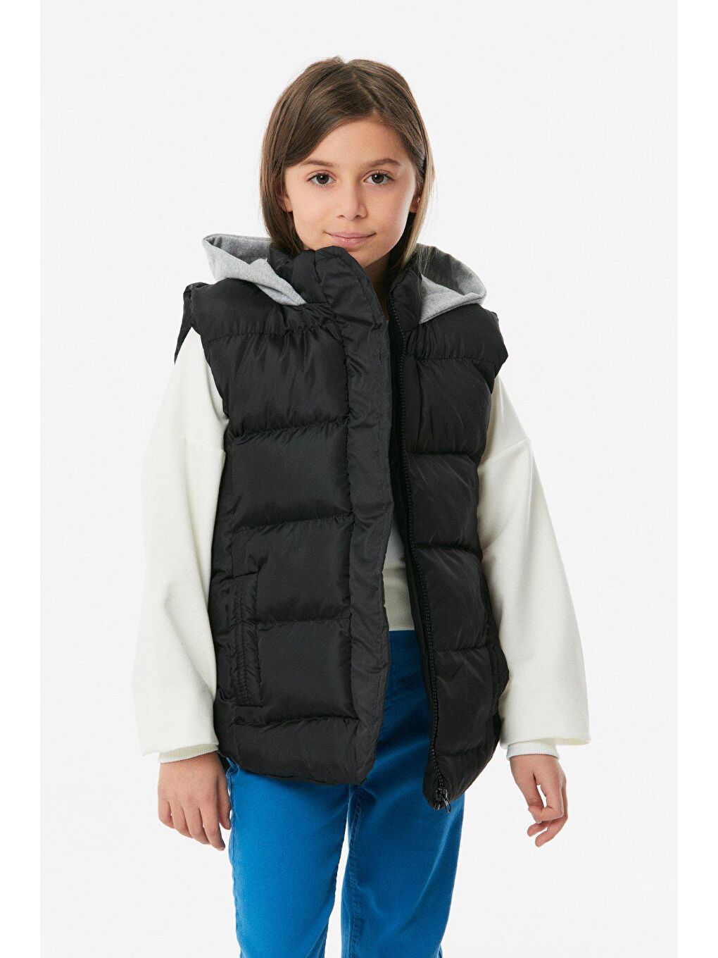 Siyah Kapüşonlu Kız Çocuk Şişme Yelek-1