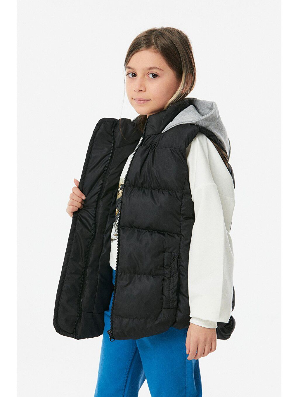 Siyah Kapüşonlu Kız Çocuk Şişme Yelek-2