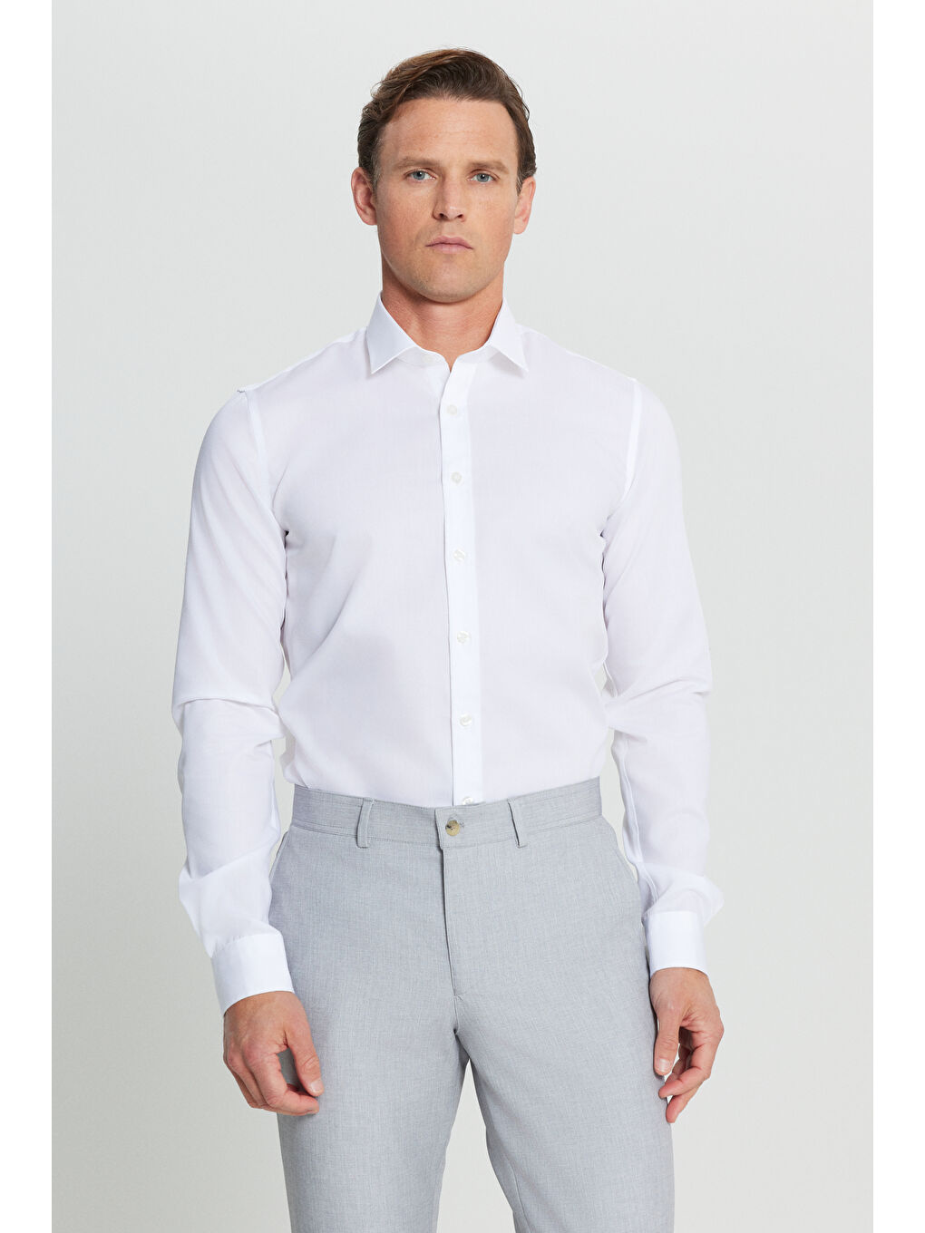 Erkek Beyaz Ütü Gerektirmeyen Ekstra Slim Fit Dar Kesim Klasik Yaka %100 Pamuk Non-Iron Gömlek