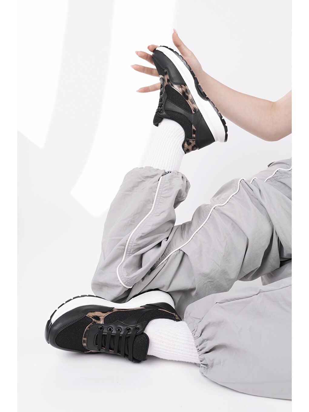 Siyah MELODY Kadın Kalın Taban Günlük Desenli Bağcıklı Sneaker Spor Ayakkabı-6
