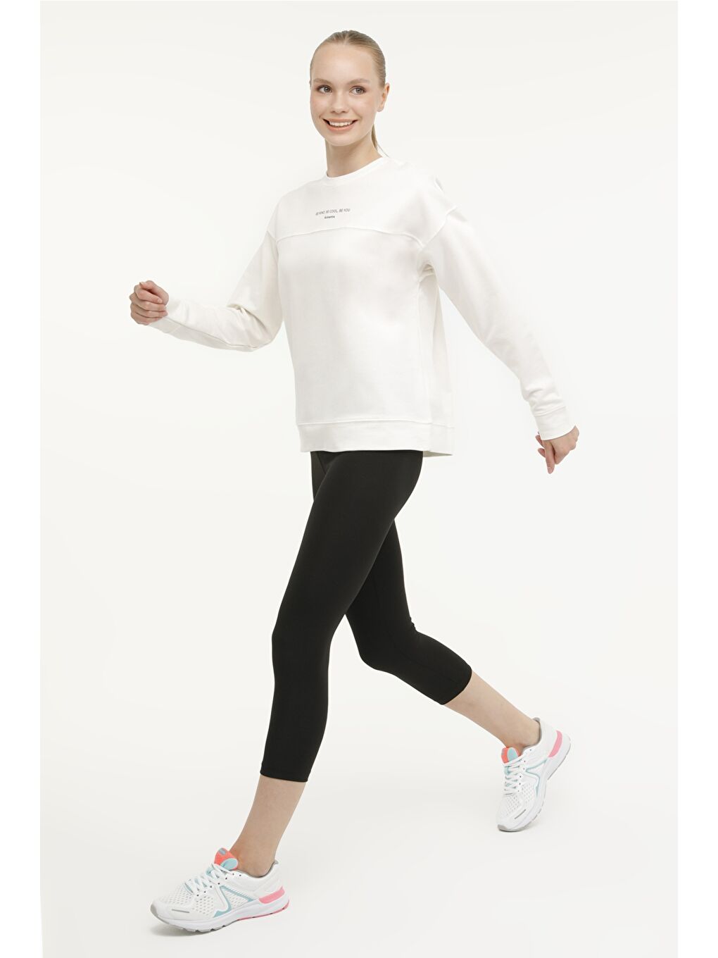 WB 3/4 TAYT 26SN700 4FX Siyah Kadın Tayt-2