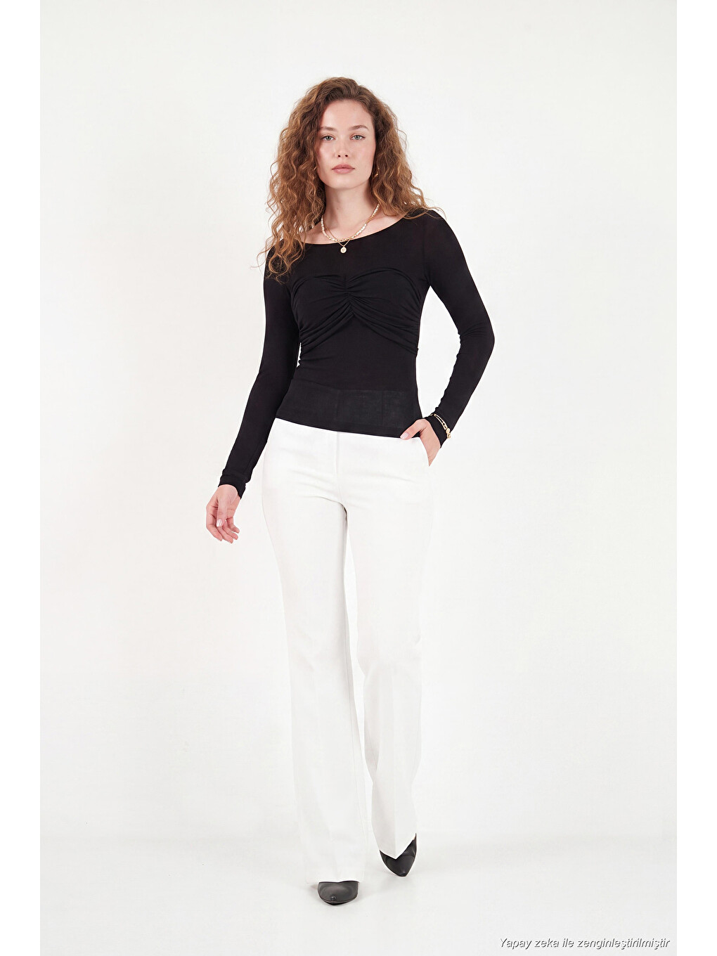 Siyah Göğüs Drape Detaylı Kayık Yaka Kadın Bluz 5867117-1