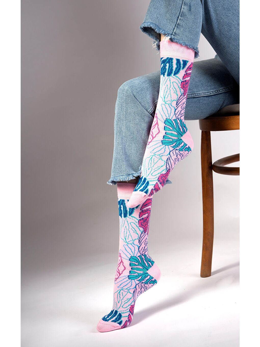 OZZY SOCKS Açık Pembe Floral Desenli Çorap - 3