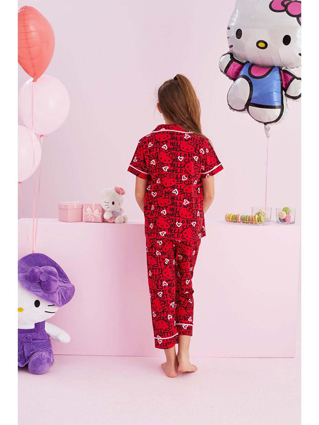 SİYAH İNCİ Kırmızı Hello Kitty Lisanslı %100 Pamuk Kırmızı Çok Renkli Düğmeli Biyeli Pijama Takım - 2