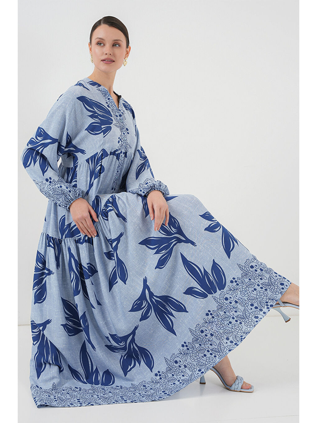 2423 Otantik Desenli Tesettür Elbise - Mavi - Lacivert-1