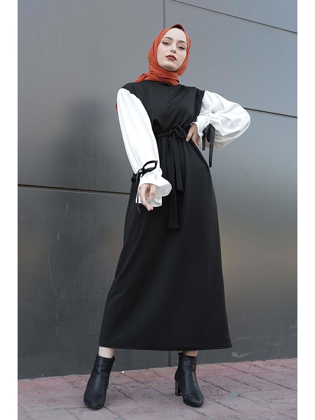 Balon Kol Kemerli Elbise Siyah-1