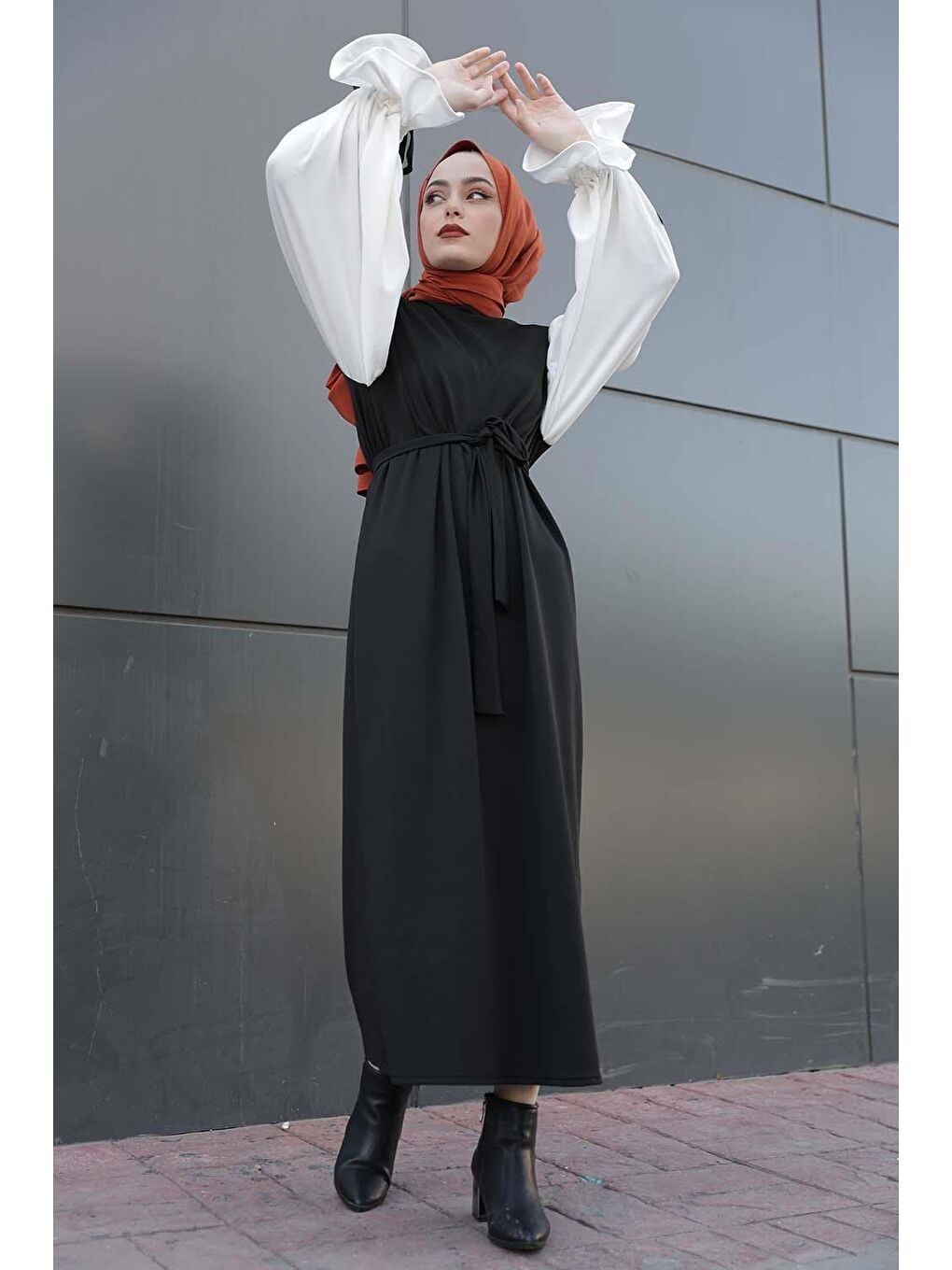 Balon Kol Kemerli Elbise Siyah-2