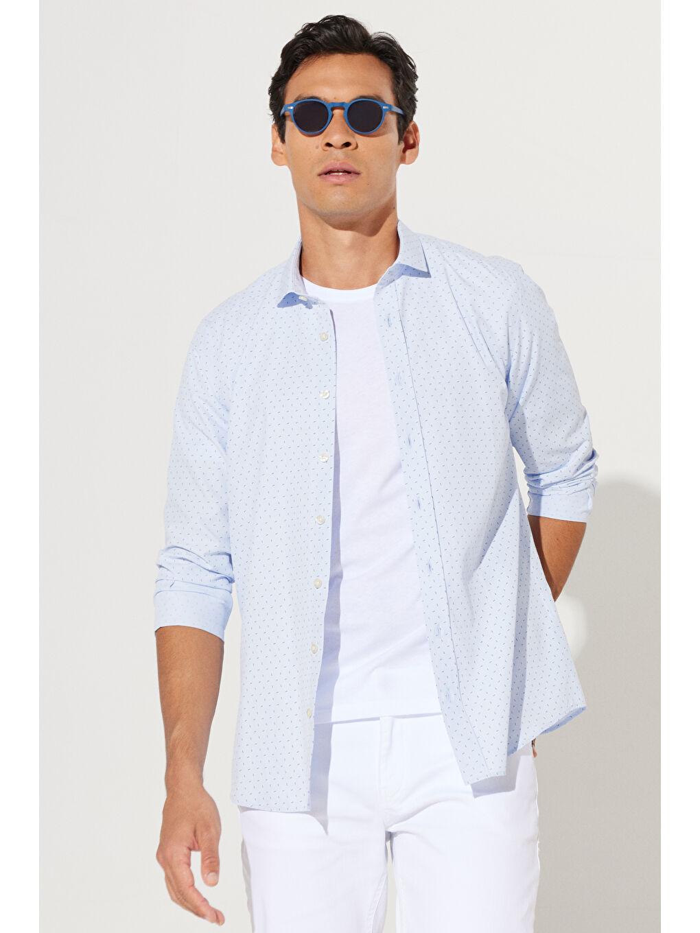 Erkek Mavi-Lacivert Slim Fit Dar Kesim İtalyan Yaka Baskılı Gömlek