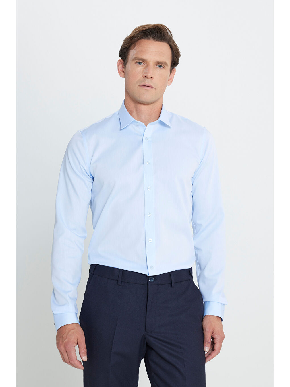 Erkek Açık Mavi Ütü Gerektirmeyen Ekstra Slim Fit Dar Kesim Klasik Yaka %100 Pamuk Non-Iron Gömlek