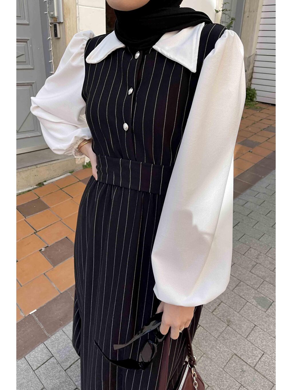 Çizgi Detaylı Garnili Elbise Siyah-3