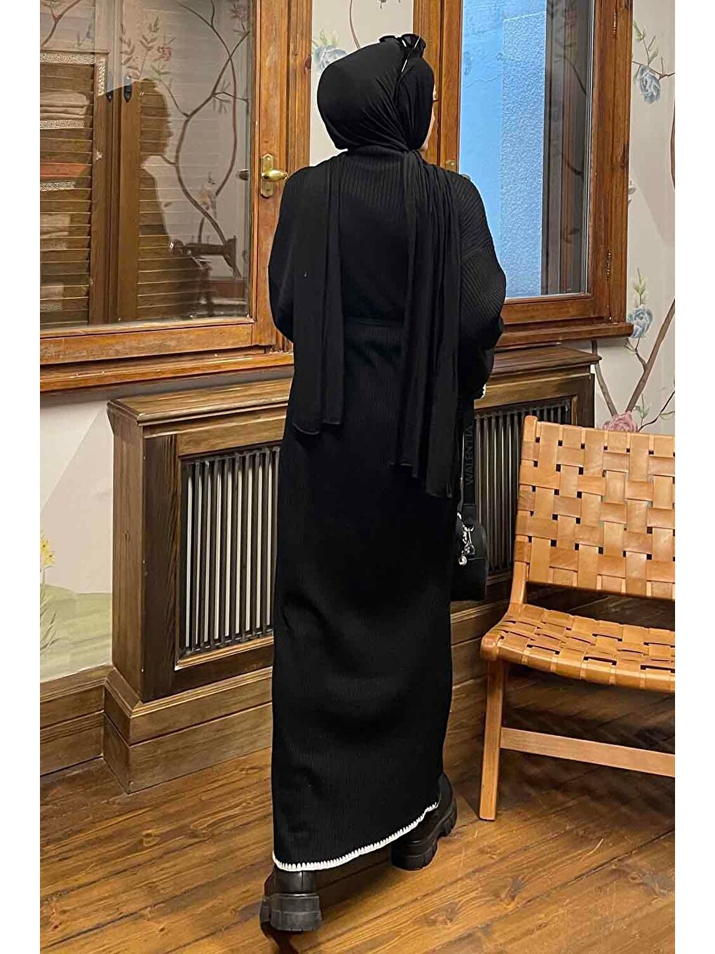 Kol-etek Ucu Nakışlı Triko Elbise Siyah-3