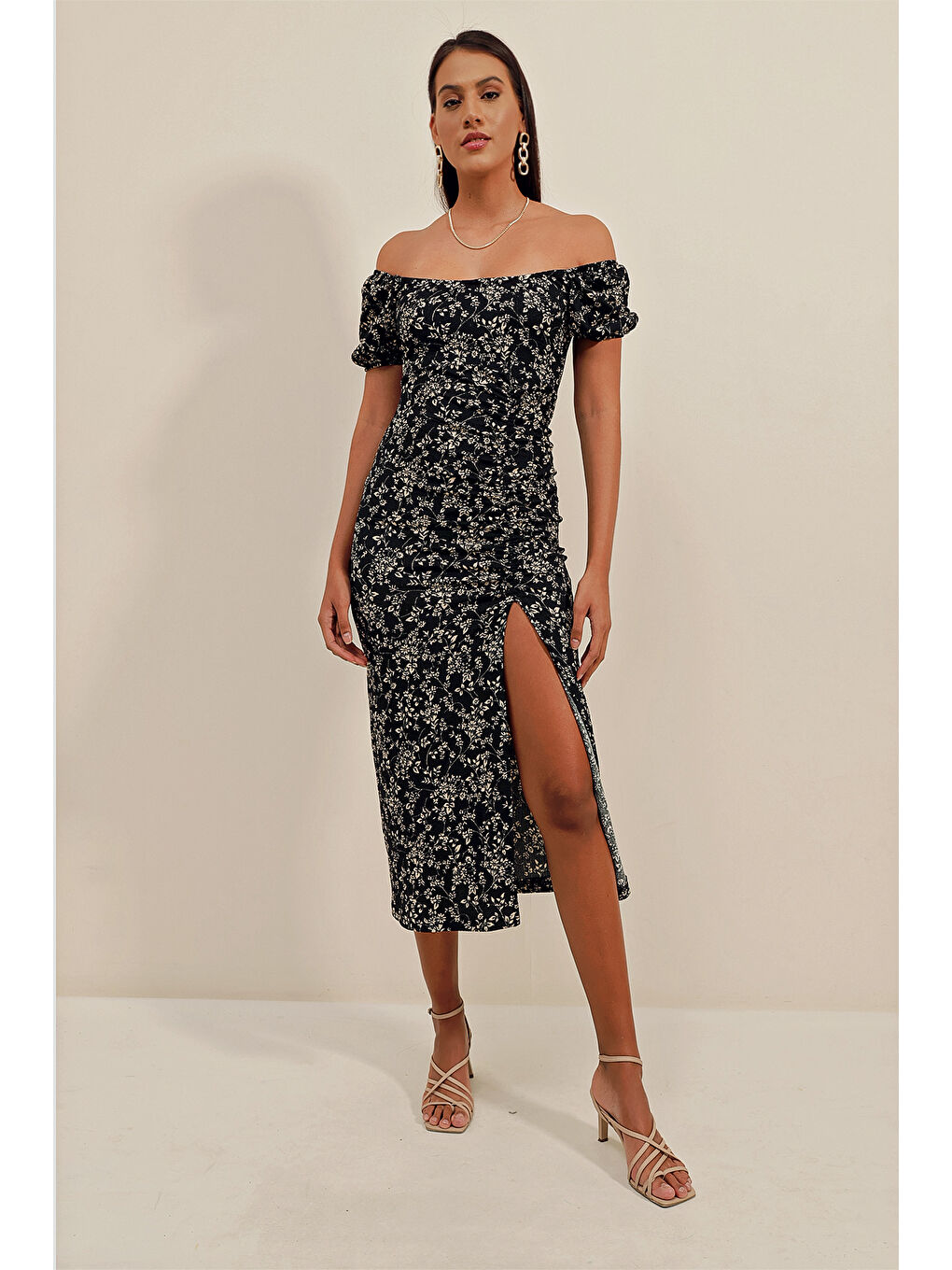 2396 Yırtmaçlı Yazlık Örme Elbise - Y.Siyah