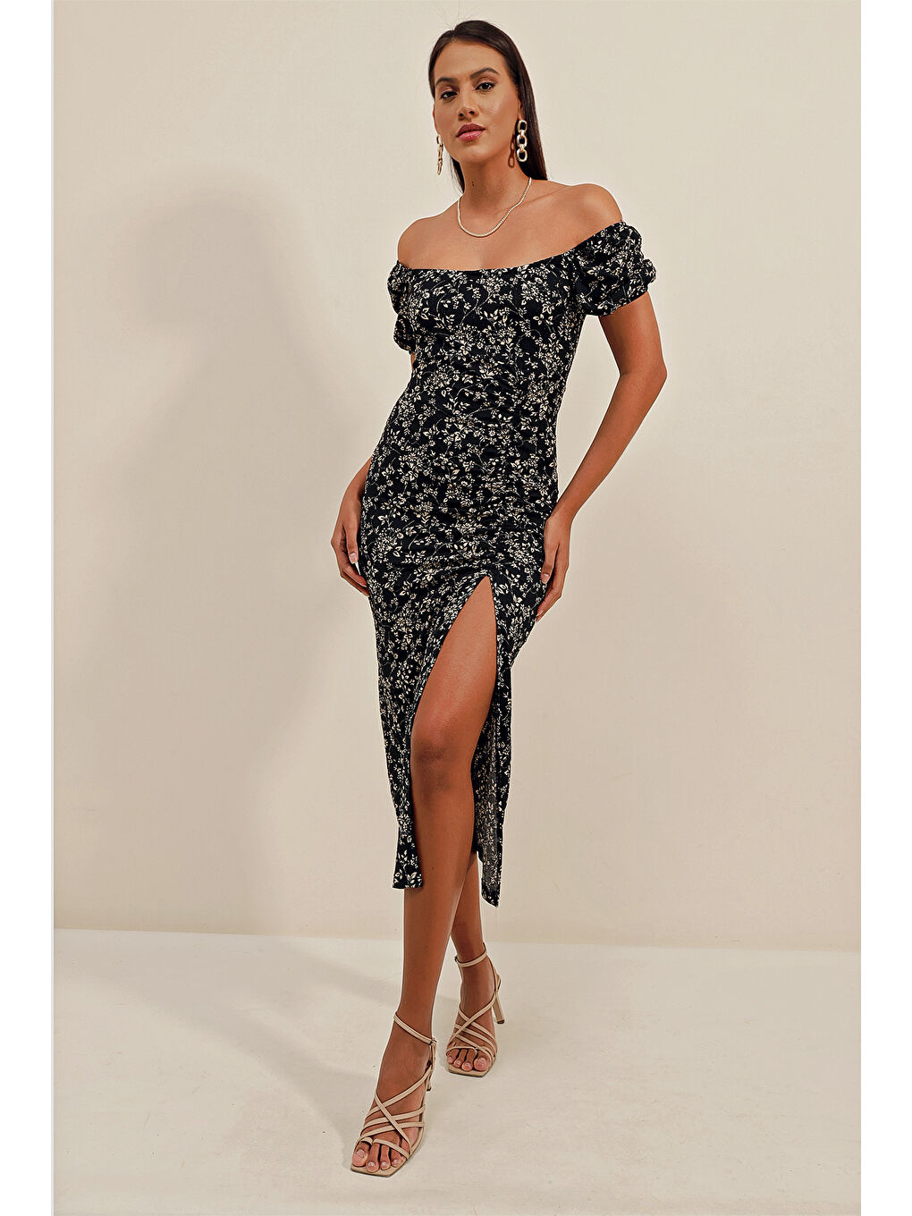 2396 Yırtmaçlı Yazlık Örme Elbise - Y.Siyah-2