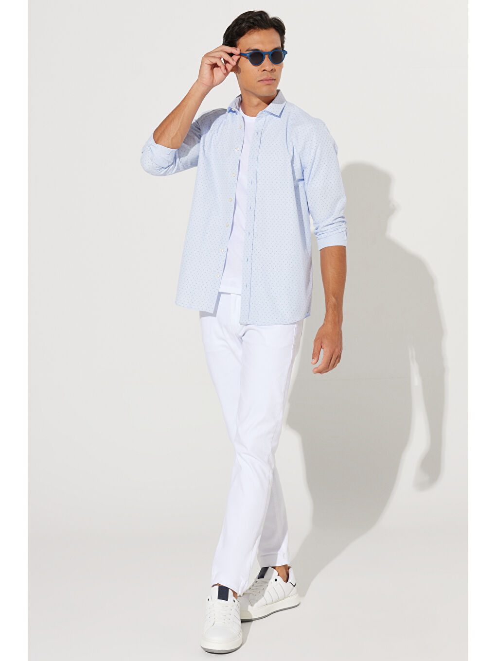 Erkek Mavi-Lacivert Slim Fit Dar Kesim İtalyan Yaka Baskılı Gömlek-3