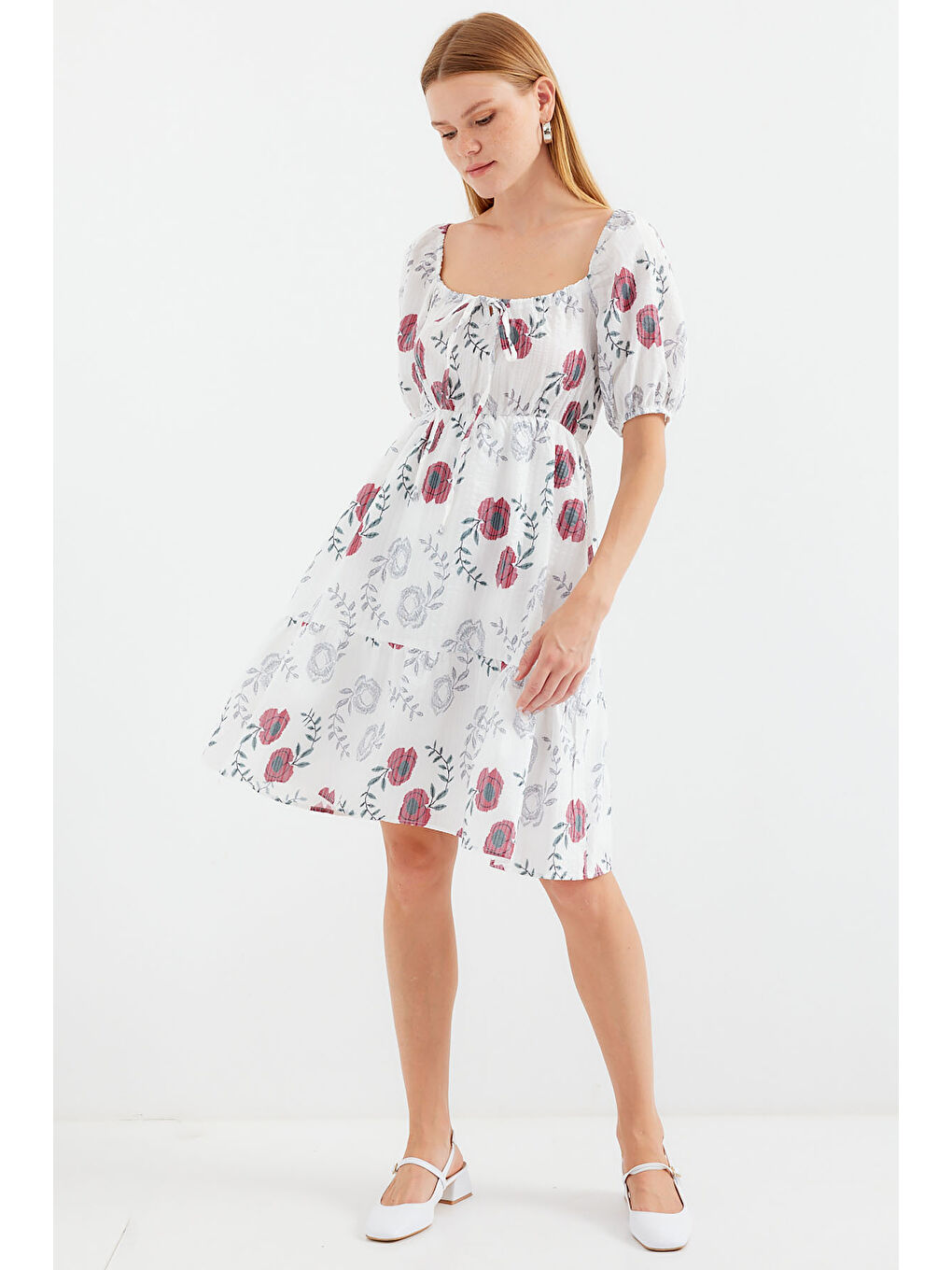 2508 Desenli Mini Kloş Elbise - Ekru-1