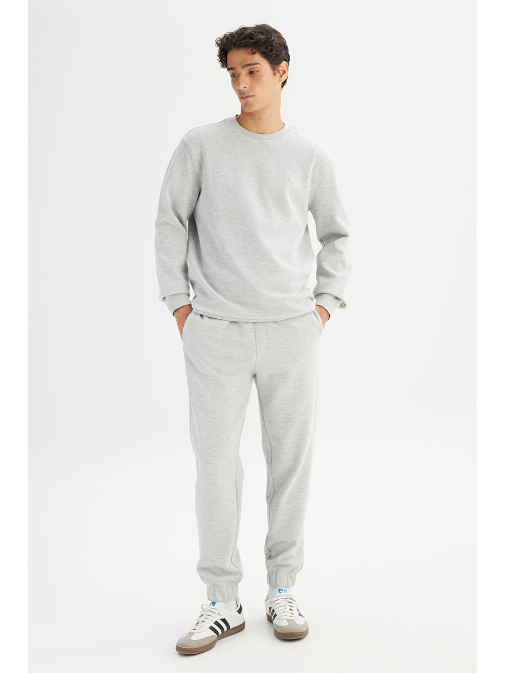 Gri Regular Fit Bisiklet Yaka Sweatshirt-1