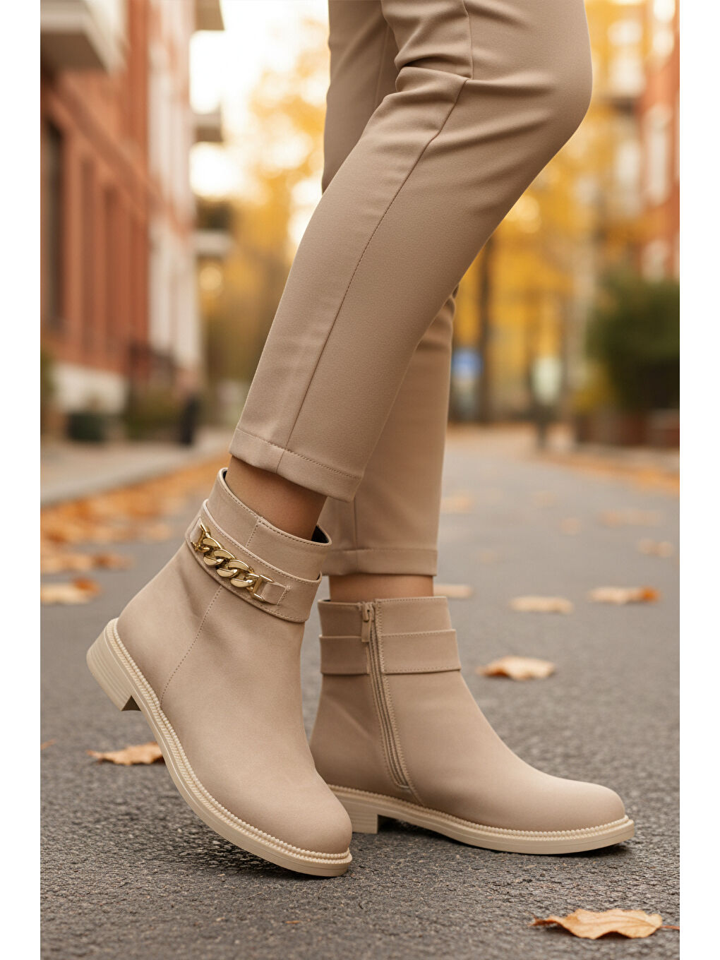 Bej İçi Kürklü Fermuarlı Kaymaz Kadın Bot 636182 Z-2