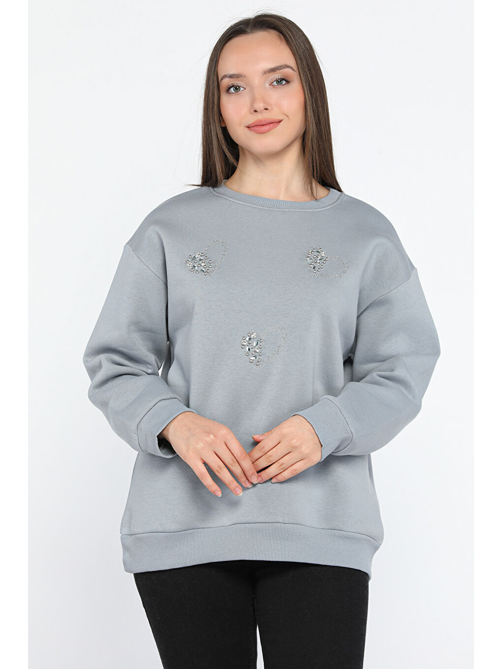 Gri Kadın Bisiklet Yaka Üç İplik Şardonlu Taş İşlemeli Sweatshirt