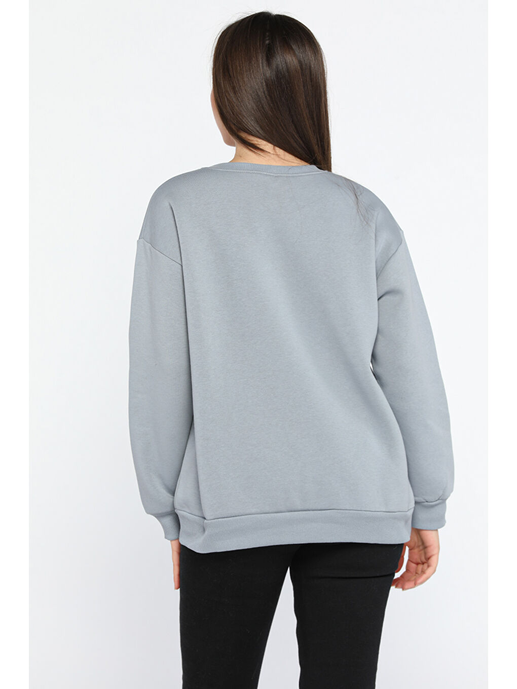 Gri Kadın Bisiklet Yaka Üç İplik Şardonlu Taş İşlemeli Sweatshirt-2