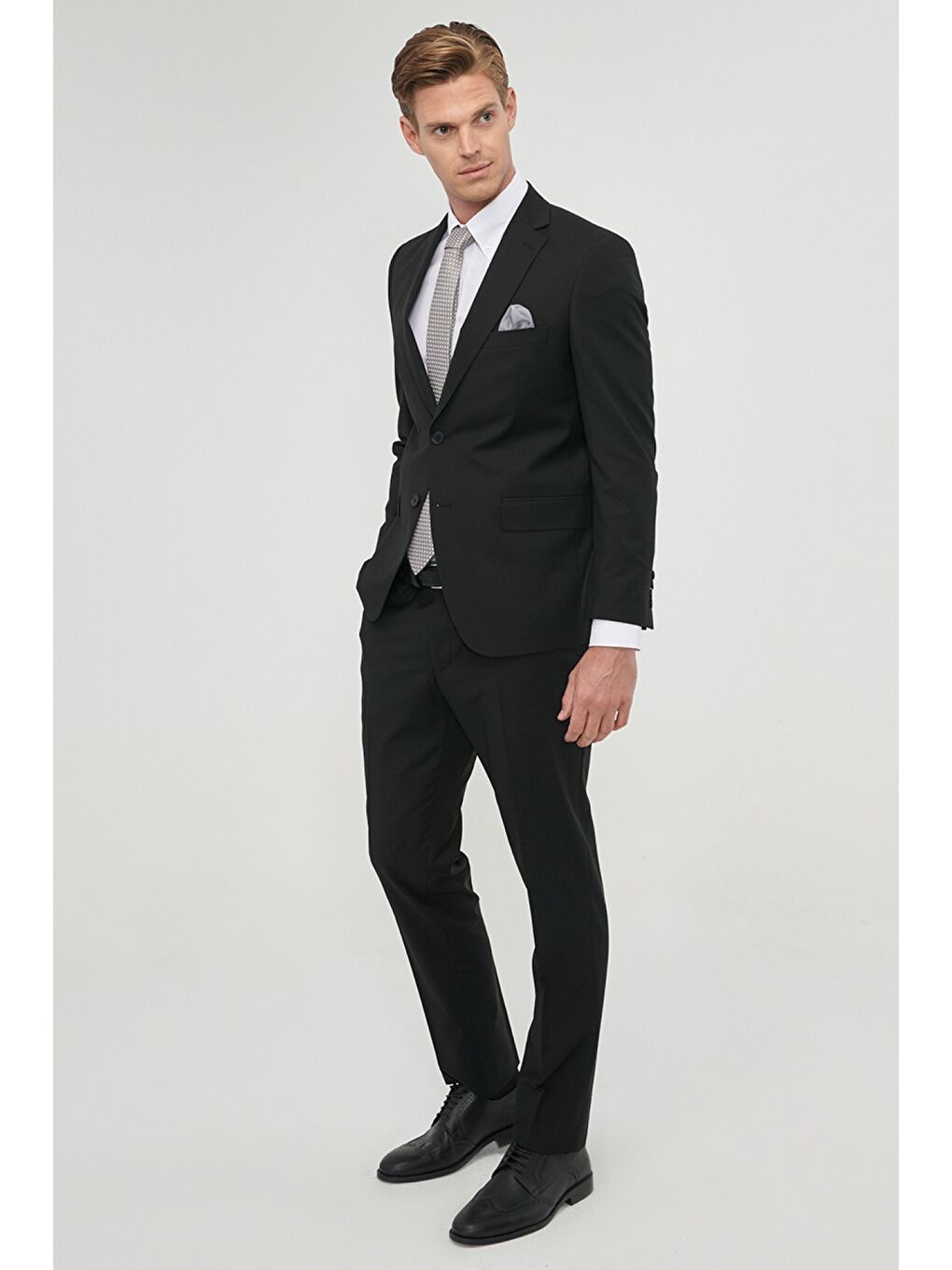 Erkek Siyah Su Geçirmez Regular Fit Geniş Kesim Mono Yaka Yünlü Nano Takım Elbise-1