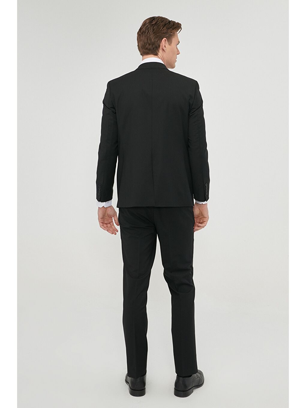 Erkek Siyah Su Geçirmez Regular Fit Geniş Kesim Mono Yaka Yünlü Nano Takım Elbise-3