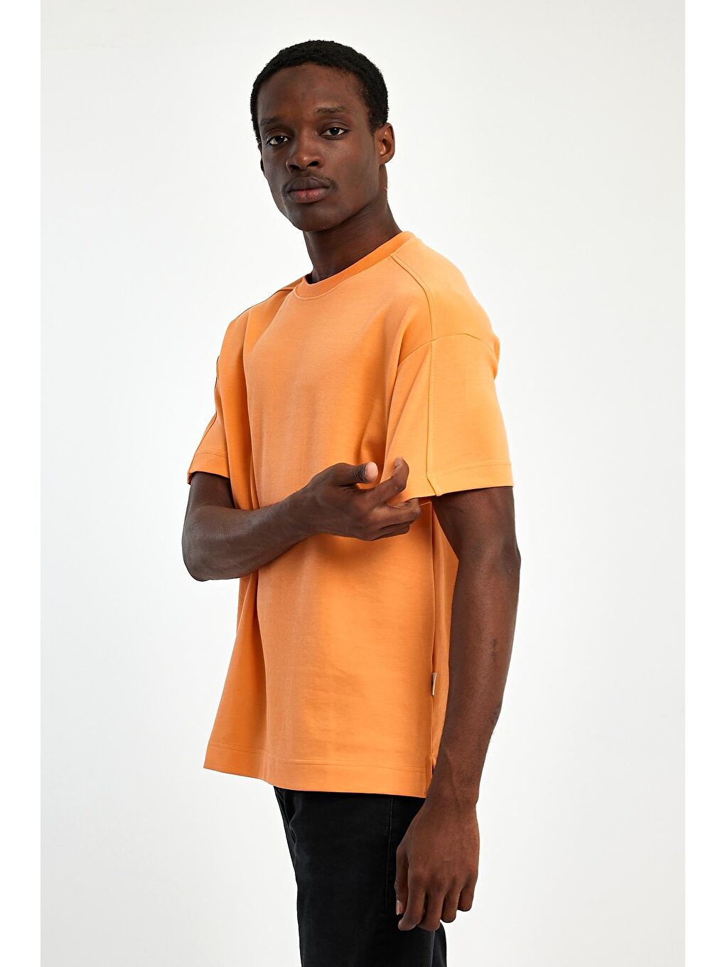 Turuncu Bisiklet Yaka  Fit Kalın Dokulu Erkek Tişört-1