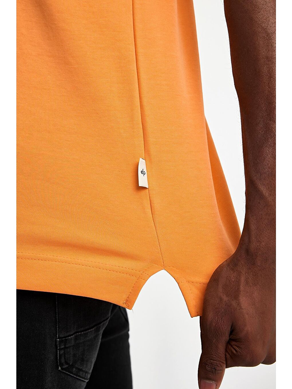 Turuncu Bisiklet Yaka  Fit Kalın Dokulu Erkek Tişört-5