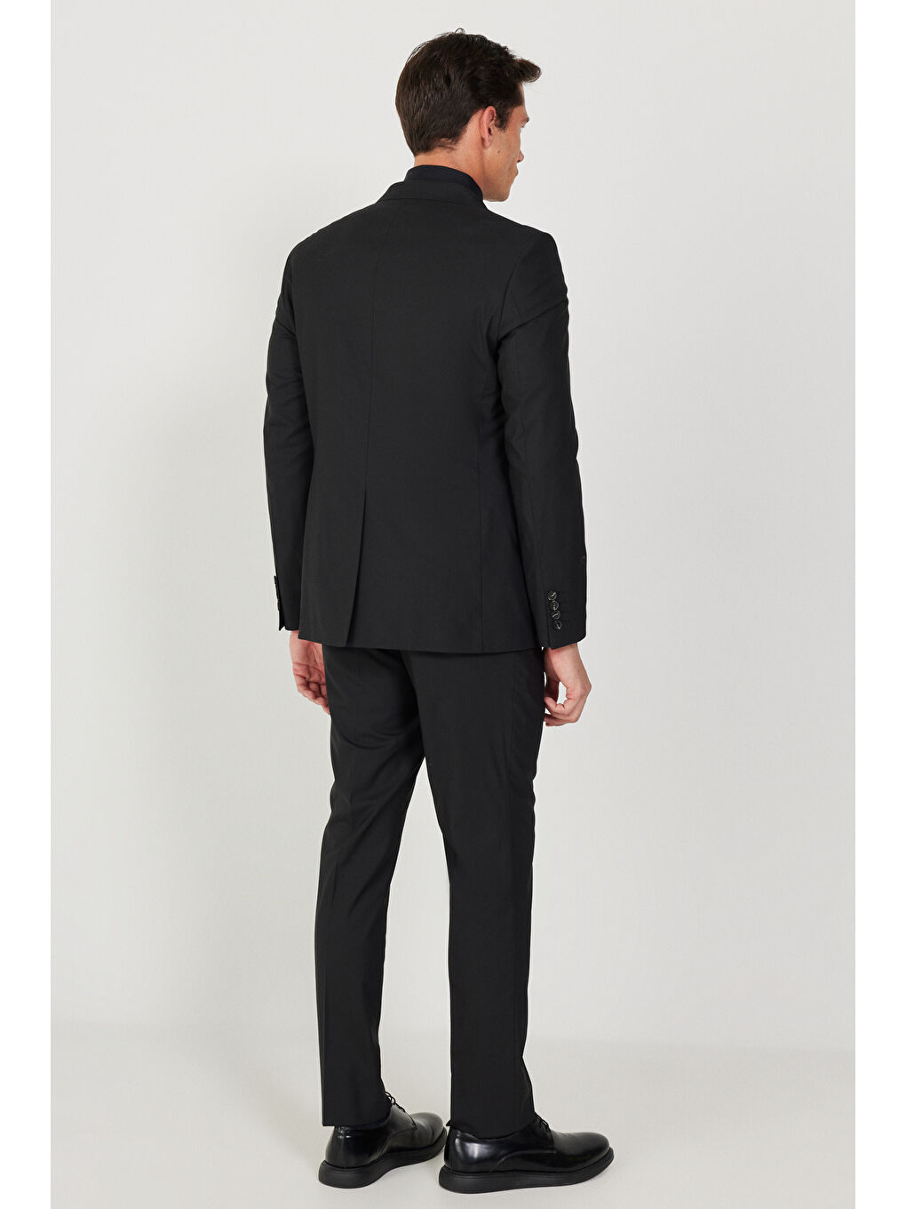 Erkek Siyah Su Geçirmez Slim Fit Dar Kesim Mono Yaka Yünlü Nano Takım Elbise-4