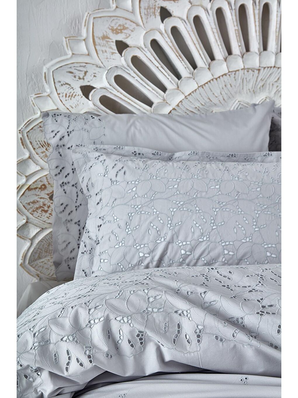 Piraye Battal Boy Nevresim Takımı %100 Organik Pamuk Perkal Brodeli Gri 240x220 Cm-3