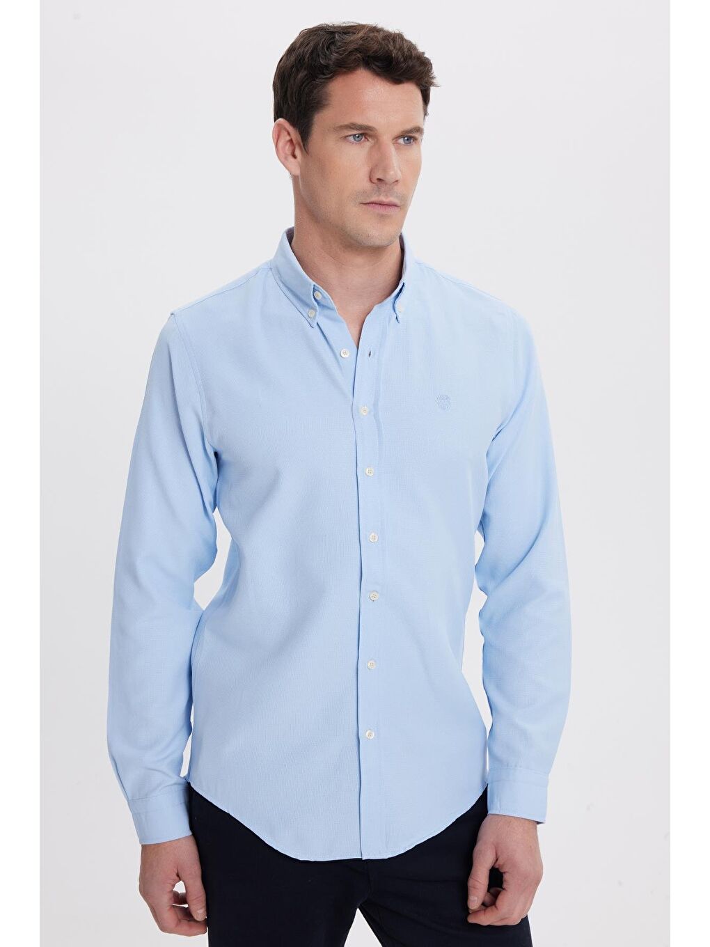 Erkek Slim Fit Dar Kesim Düz Oxford Armalı Düğmeli Yaka Mavi Spor Gömlek-5