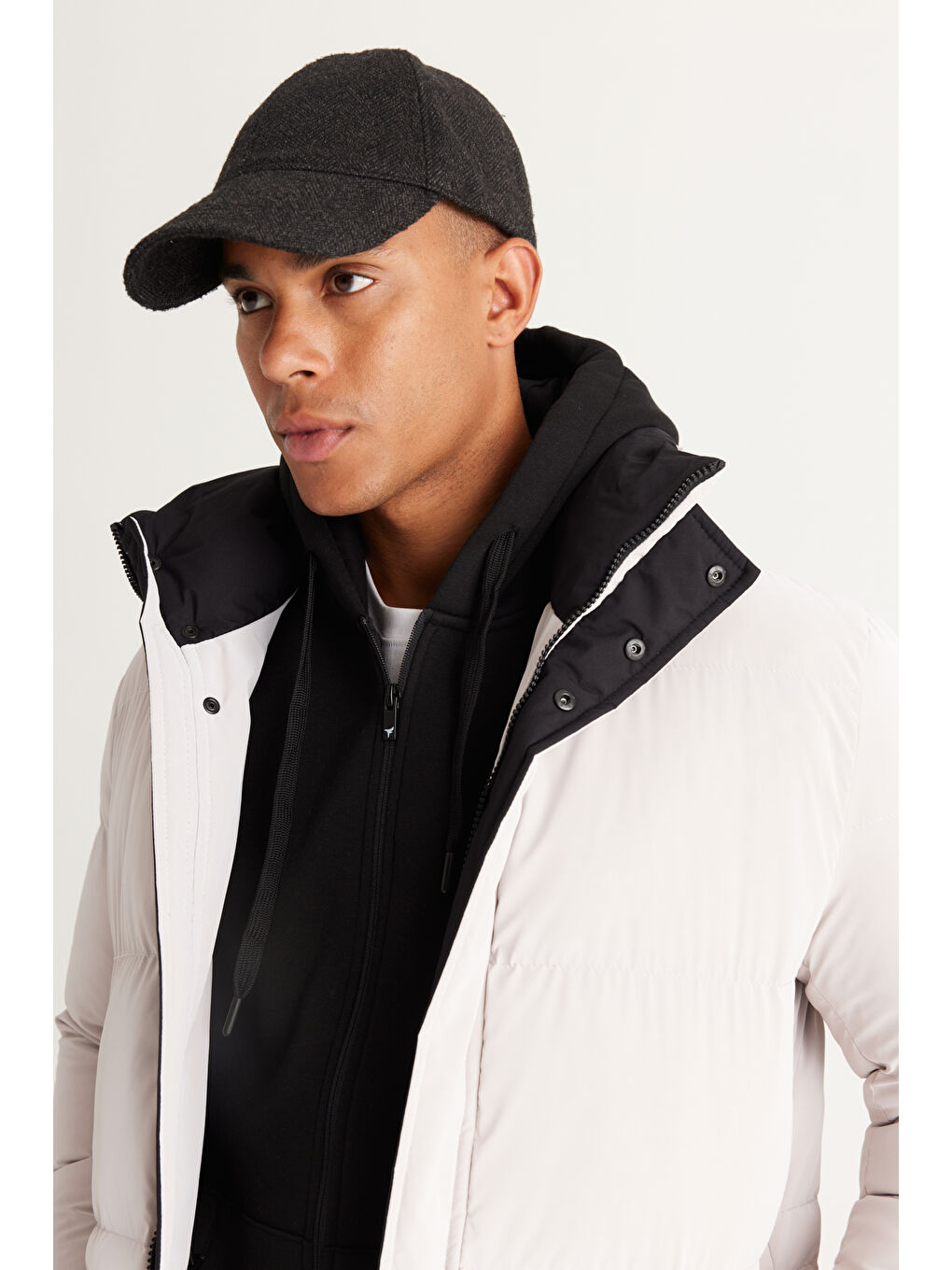 Bej Erkek Taş Standart Fit Normal Kesim Dik Yaka Şişme Mont-3