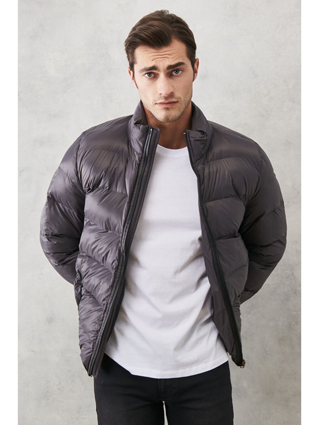 Erkek Antrasit Standart Fit Soğuk Geçirmez Casual Mont