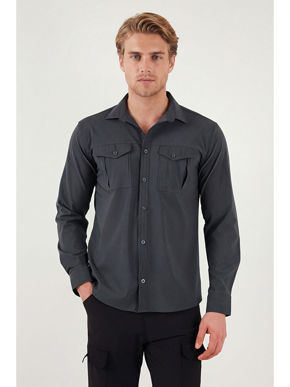 Gri Treaking ve Su İtici Klasik Yaka Uzun Kollu Cepli Gömlek 693821-1