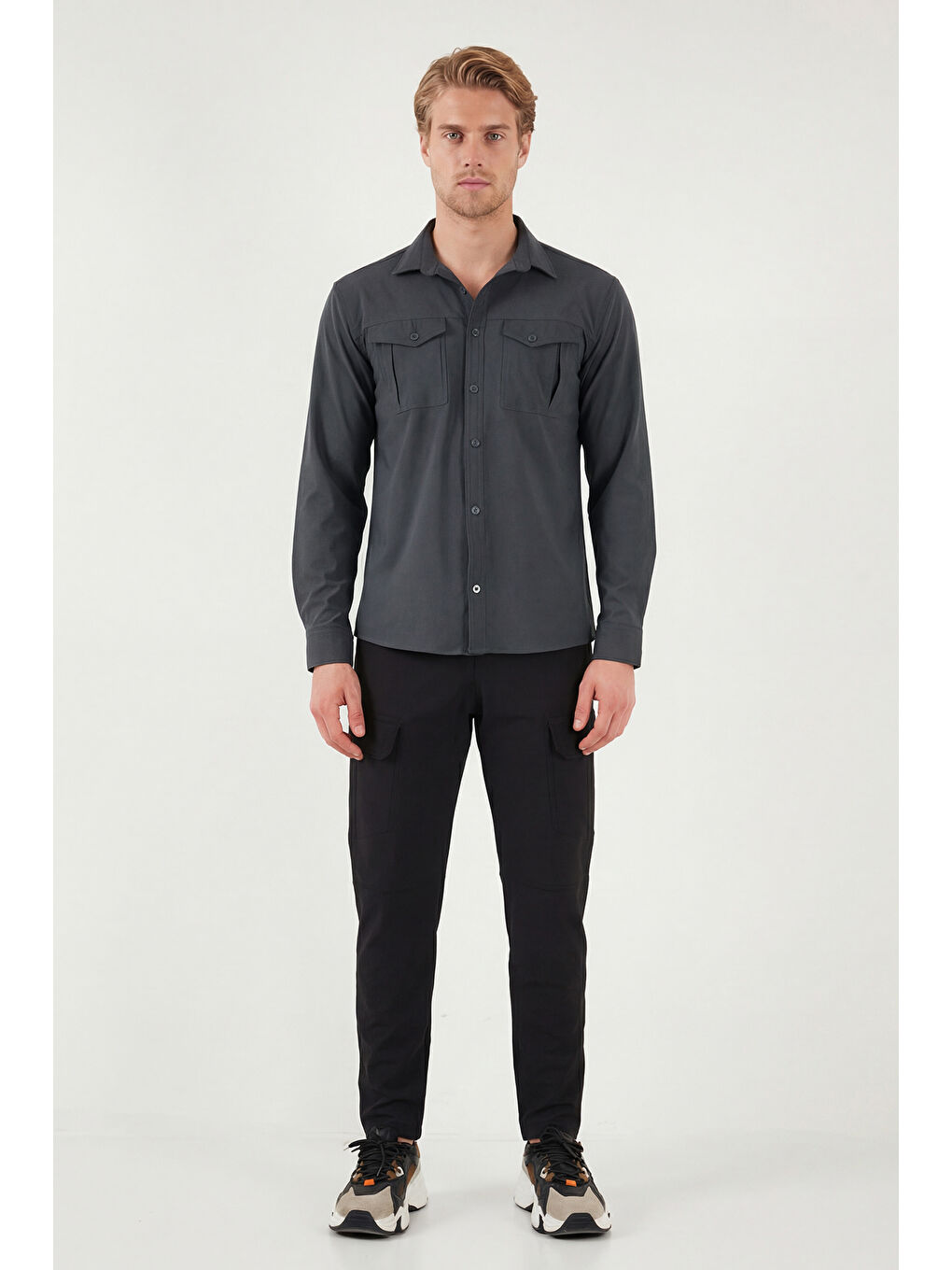 Gri Treaking ve Su İtici Klasik Yaka Uzun Kollu Cepli Gömlek 693821-2