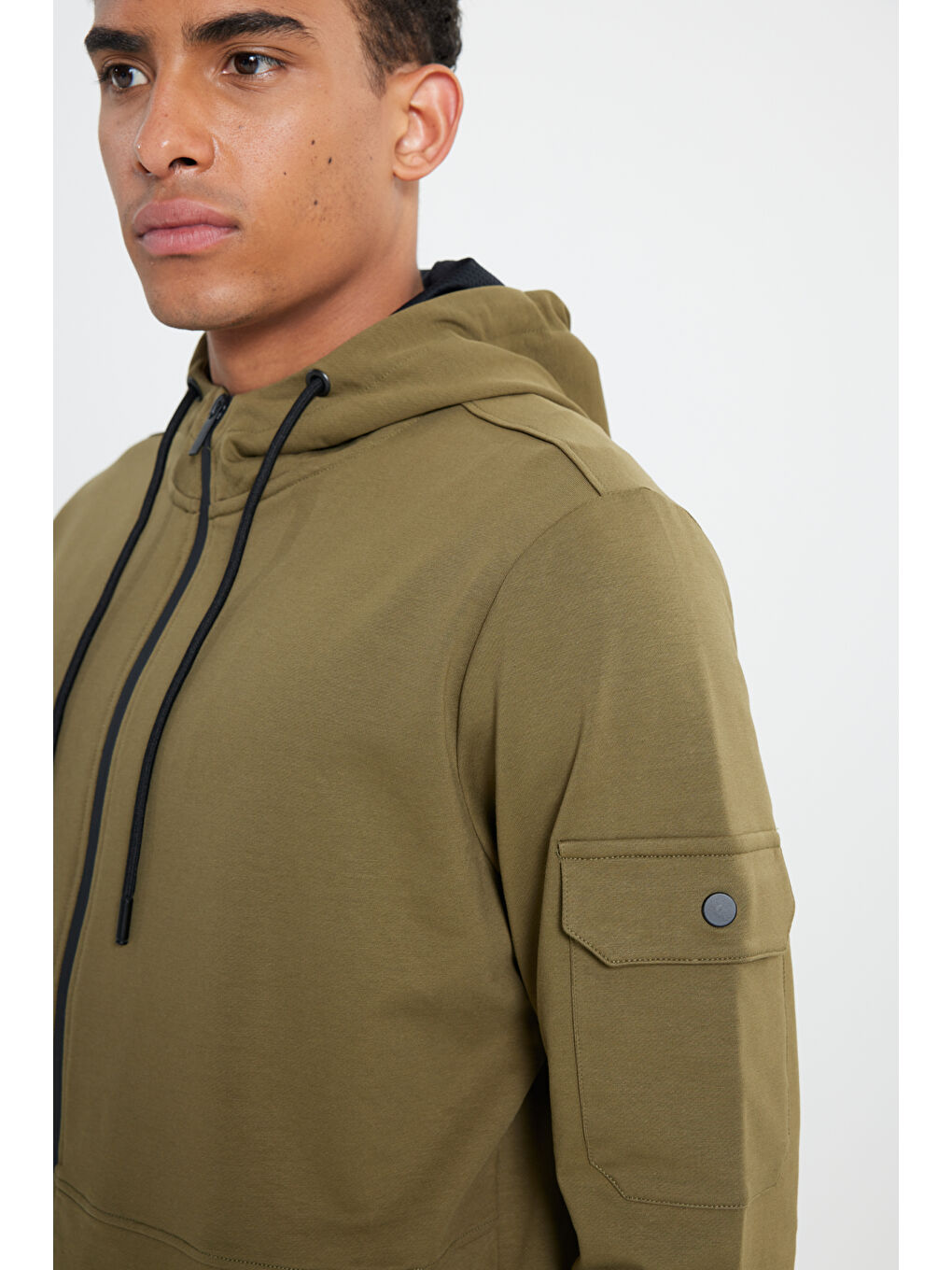 Haki Standart Fit Normal Kesim Kapüşonlu Erkek Fermuarlı Sweatshirt Hırka-3