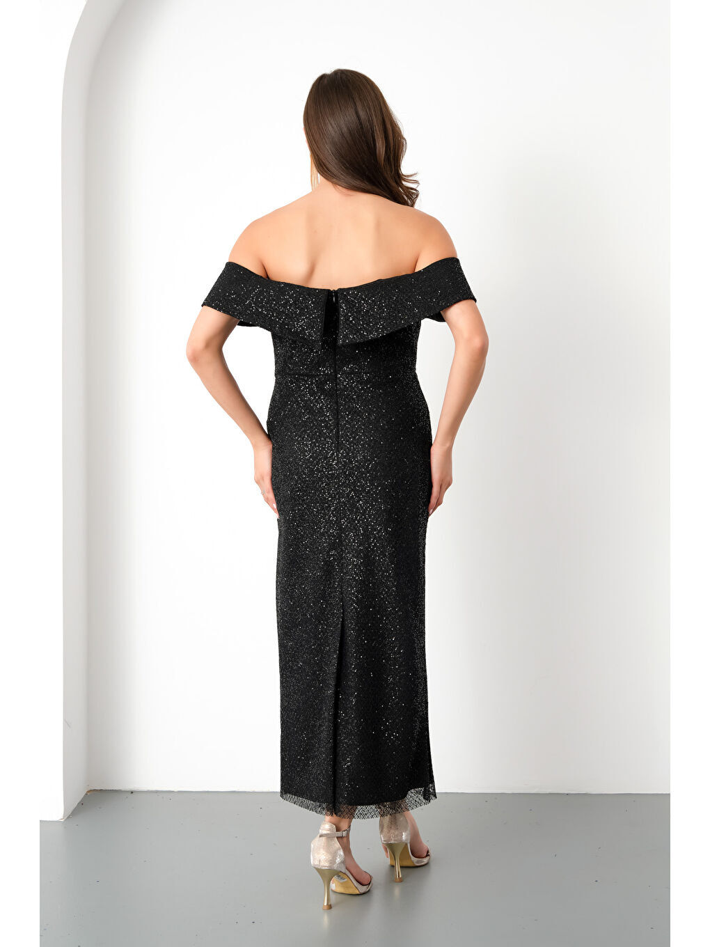 Kadın Siyah Madonna Yaka Midi Abiye Elbise-4