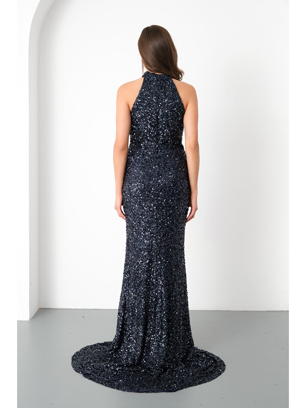 Kadın Lacivert Pul İşlemeli Balık Abiye Elbise-4