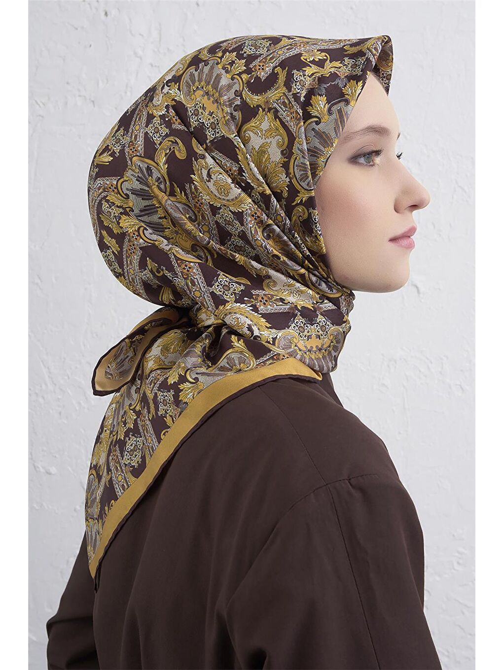 Kahverengi Etnik Desen Saf İpek Twill Eşarp 9416D 32-2