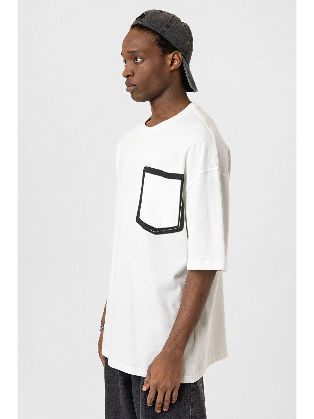 Bisiklet Yaka Cepli Oversize Tişört Ekru-3