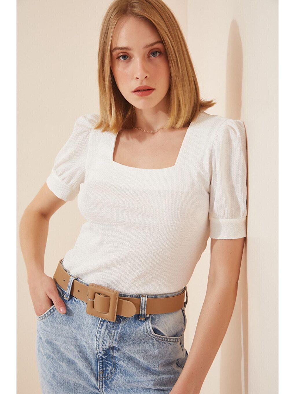 Kadın Beyaz Kare Yaka Örme Bluz HZL22W-BD104091-1